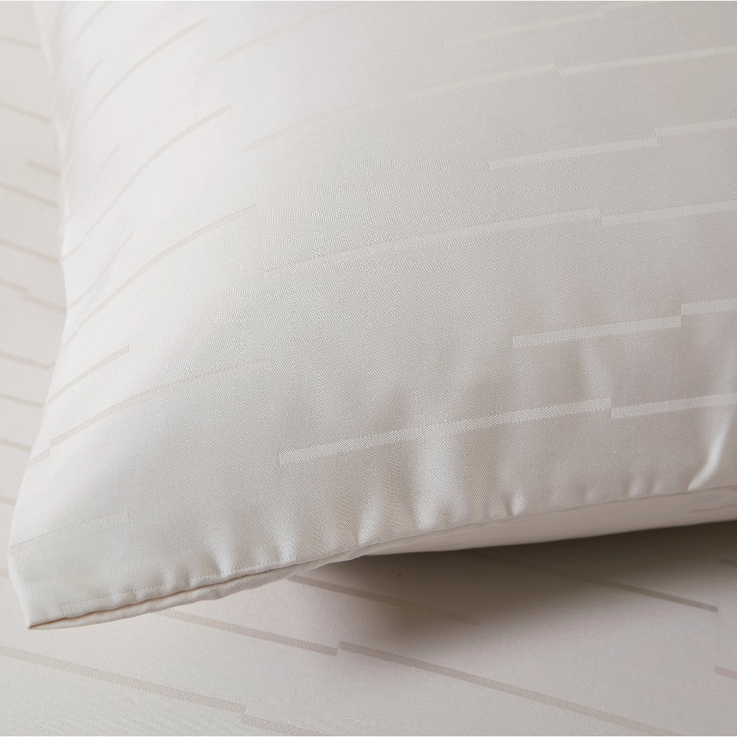 MASCOUR OAT - LOFT PRIVE QUILT COVER SET 100% NATURAL BEECH JACQUARD