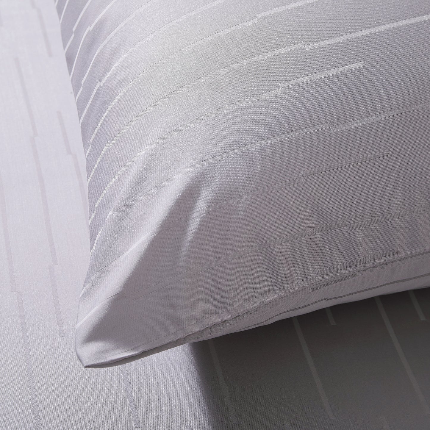 MASCOUR SLATE - LOFT PRIVE QUILT COVER SET 100% NATURAL BEECH JACQUARD